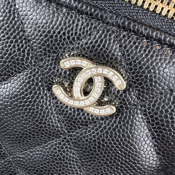 Chanel 25B Crystal Embellished CC Caviar Vanity Case On Chain - Picture 13 of 13
